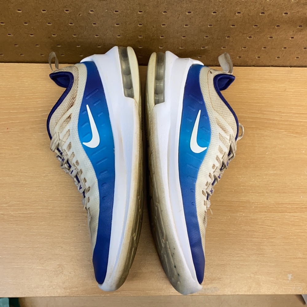 Nike Air Max Axis Sneakers Size 8.5 Women’s - Picture 9 of 12